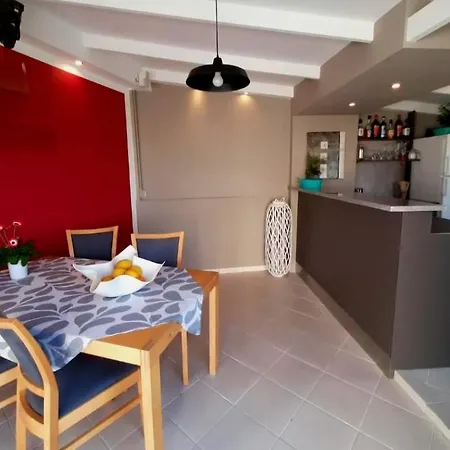 Three Waves Maisonettes - Manoussos Дом отдыха